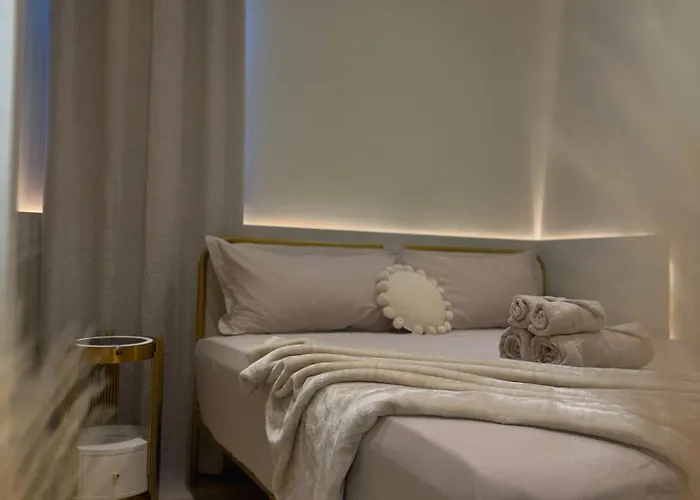 3 King Beds Free Parking Modern Luxe Escape Apartment Pittsburgh