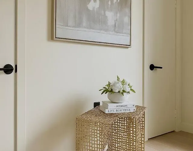 Apartment 3 King Beds Free Parking Modern Luxe Escape Pittsburgh